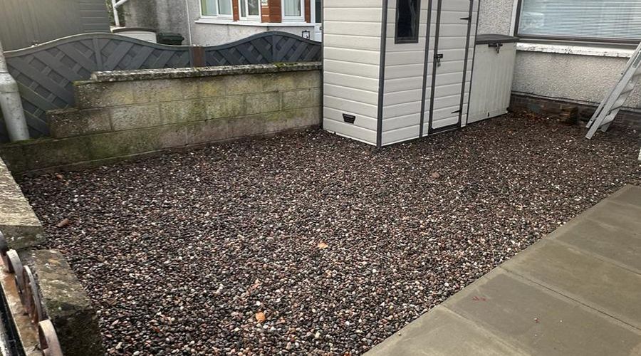 Front garden gravelling completed by Ardilla Landscapes in Dundee