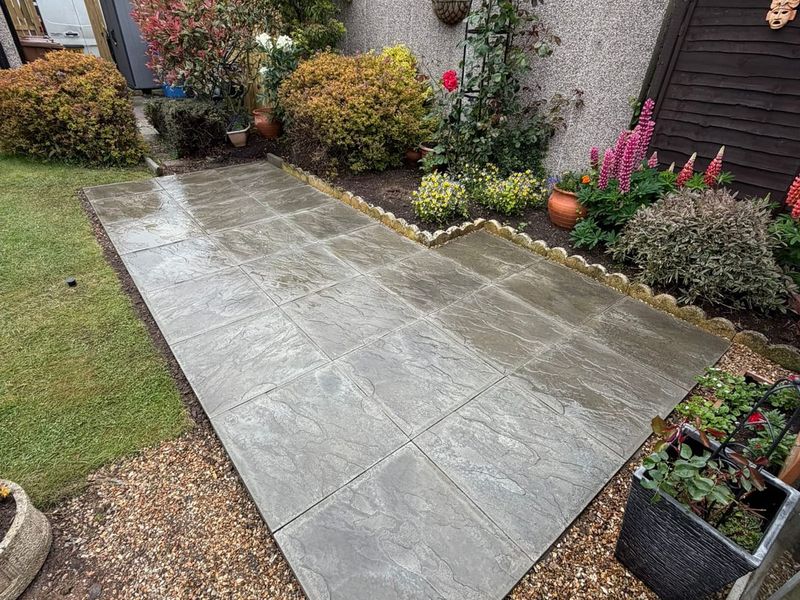 Garden Fencing by Ardilla Landscapes in Dundee