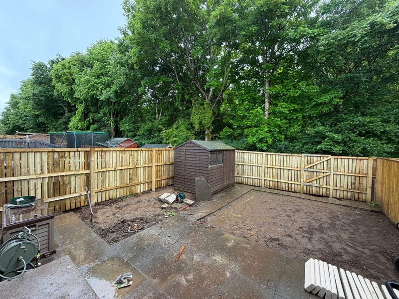 Rear Garden Fencing by Ardilla Landscapes in Dundee
